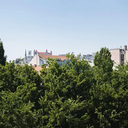 Nordic In Amazing Location - Old Town Ferienhaus Pressburg